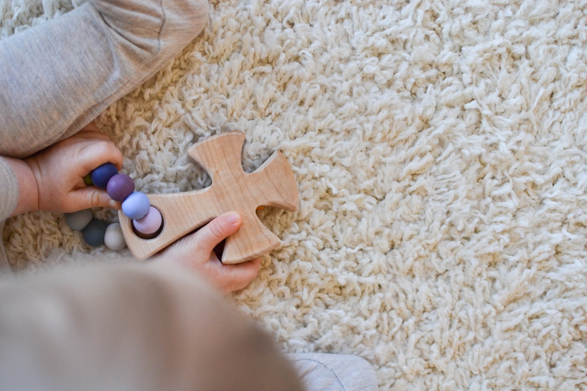 Cross Wood Grasping Toy With Teething Beads - Bannor-toys