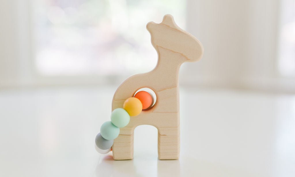 Giraffe Wooden Baby Grasping Toy with Teething Beads - Bannor-toys