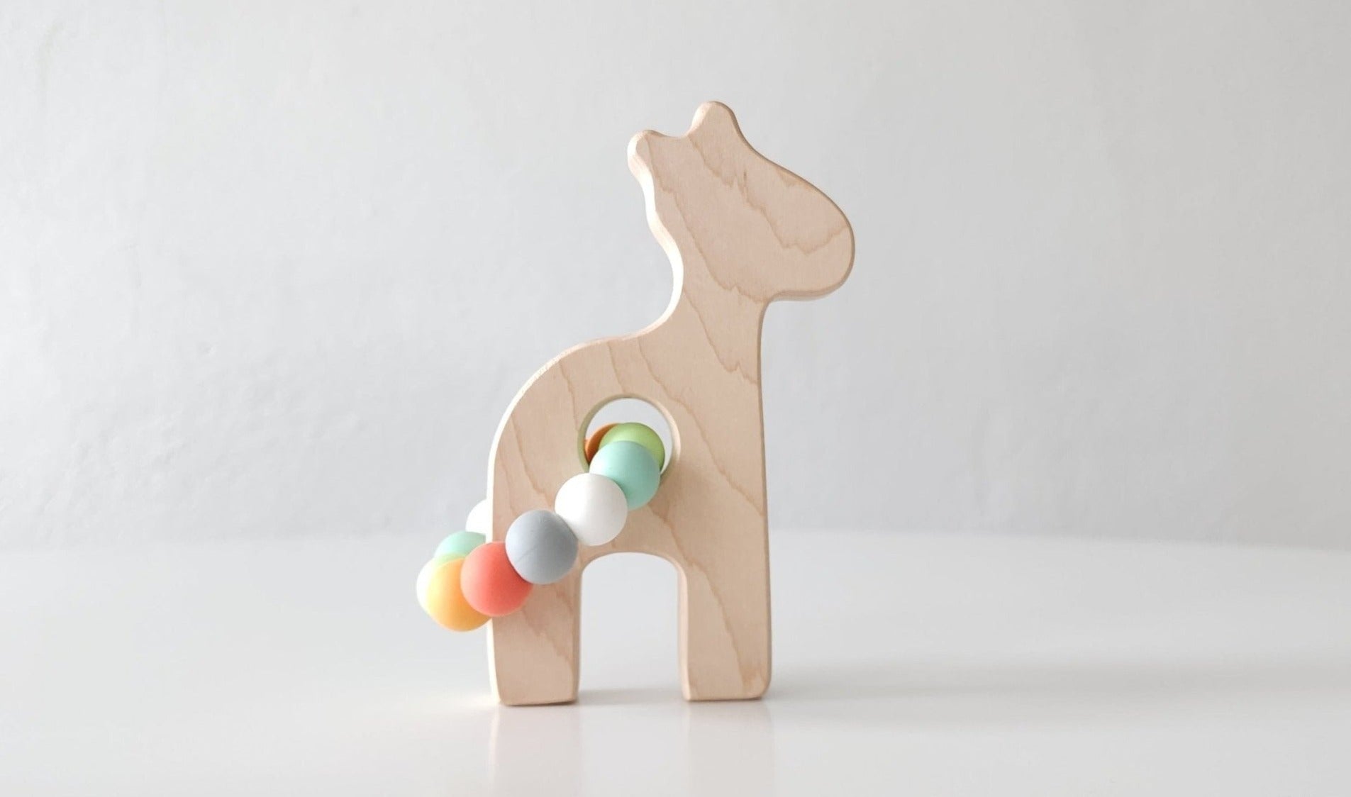 Giraffe Wooden Baby Grasping Toy with Teething Beads - Bannor-toys