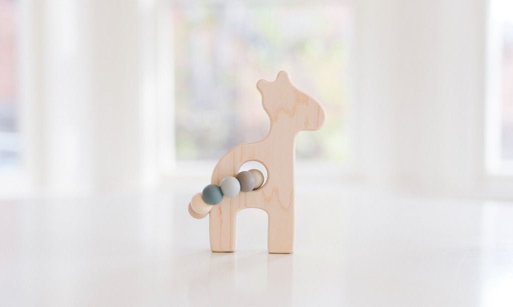 Giraffe Wooden Baby Grasping Toy with Teething Beads - Bannor-toys