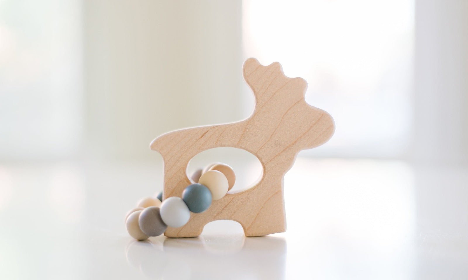 Moose Wooden Grasping Toy with Teething Beads - Bannor-toys