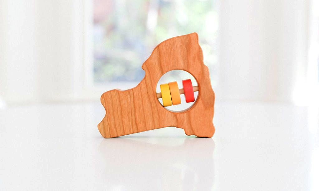 New York State Wooden Baby Rattle™ - Bannor-toys