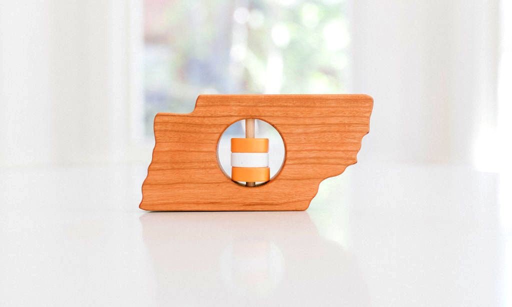 Tennessee State Wooden Rattle™ - Bannor-toys